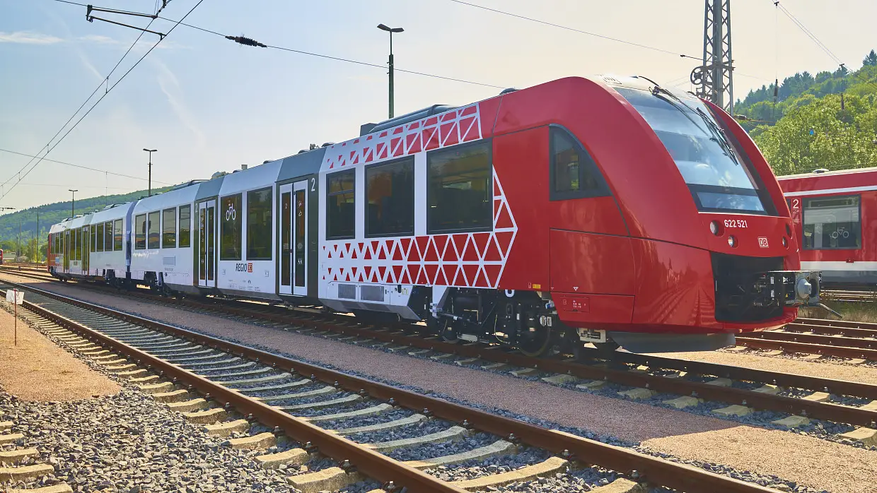 Coradia LINT 54 - Dieselmotorvogn i serie 622 I juni 2012 bestilte DB hos Alstom i Salzgitter 24 ”LINT 54” - motorvogne med 160 siddepladser, hovedsageligt til regionaltransport i Rheinland-Pfalz.&nbsp;