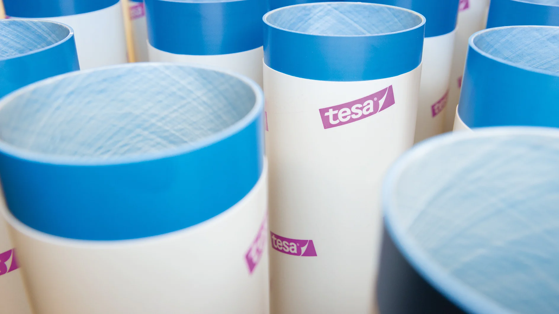 tesa Softprint®-i plaadipaigaldus vahtteipidega