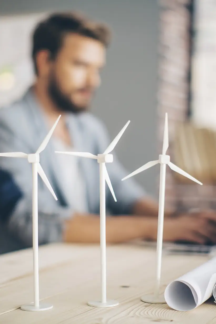 Votre partenaire en solutions adhésives pour l’industrie de l’énergie éolienne