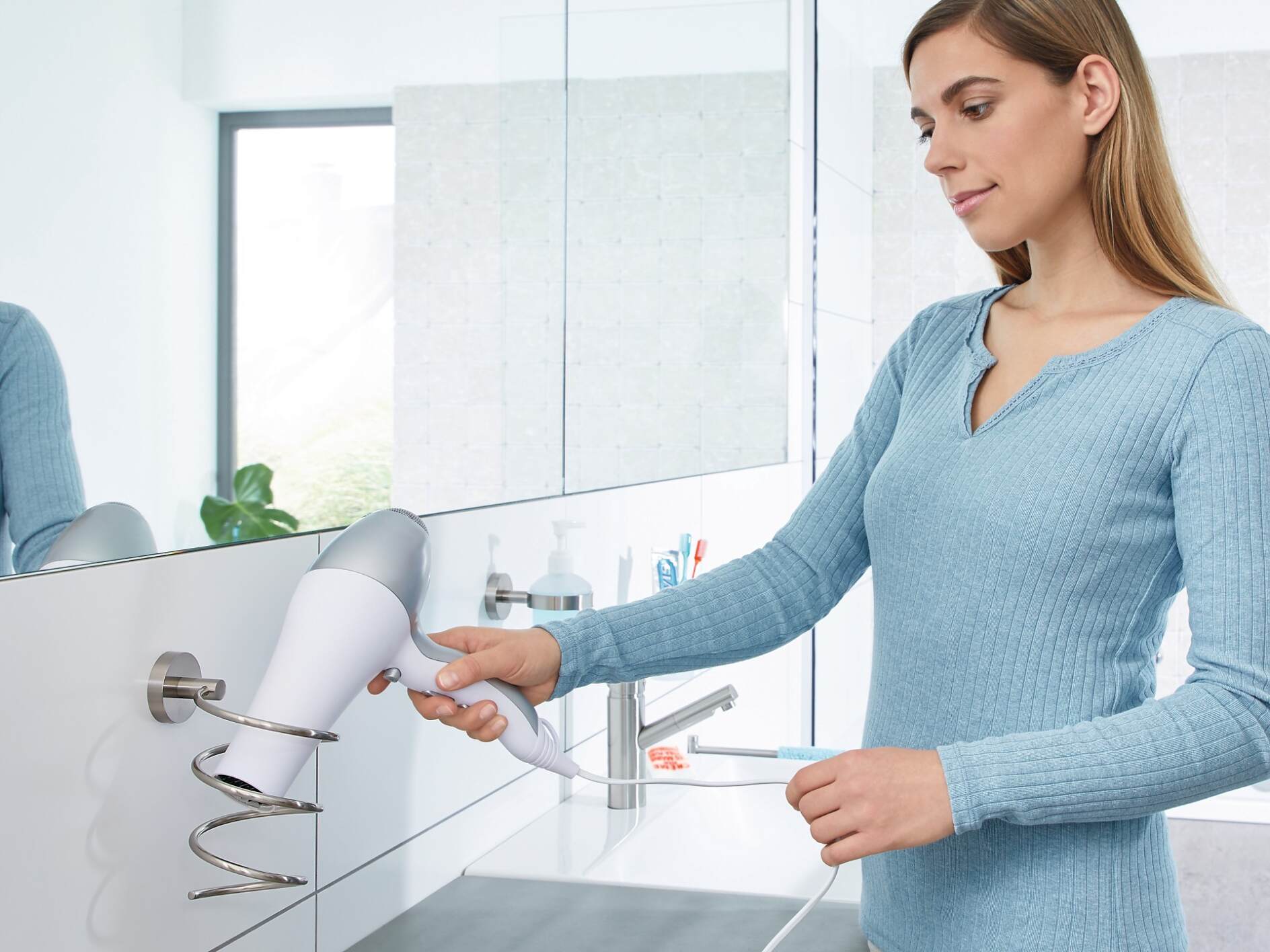 Anneau de fixation réutilisable pour protection des robinets
