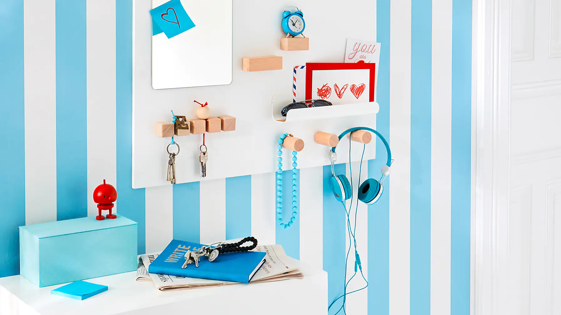 Create a wall-mounted key holder!